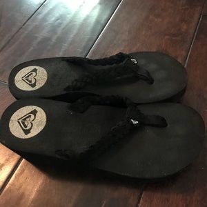 roxy platform flip flops